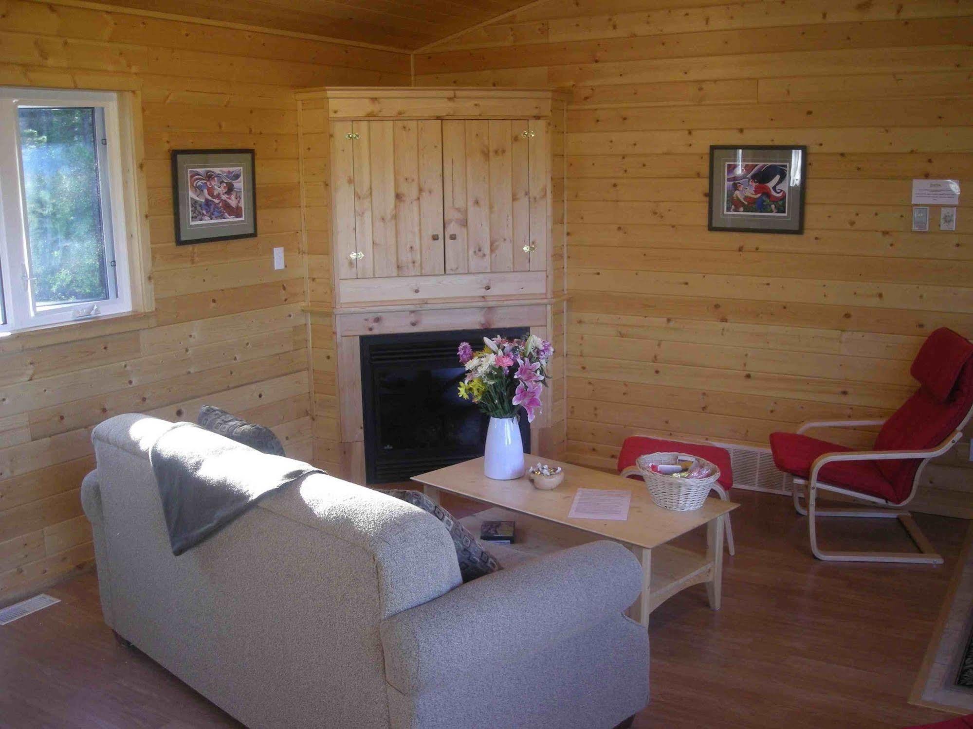 Sundog Retreat Otel Whitehorse Dış mekan fotoğraf